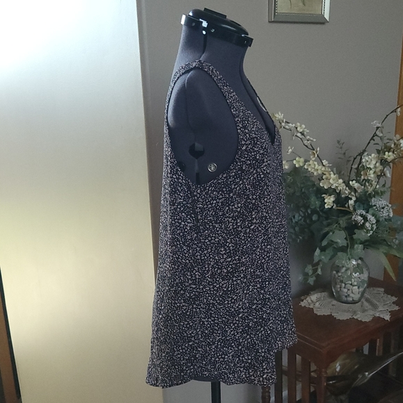 RW&Co Blouse - Picture 4 of 7